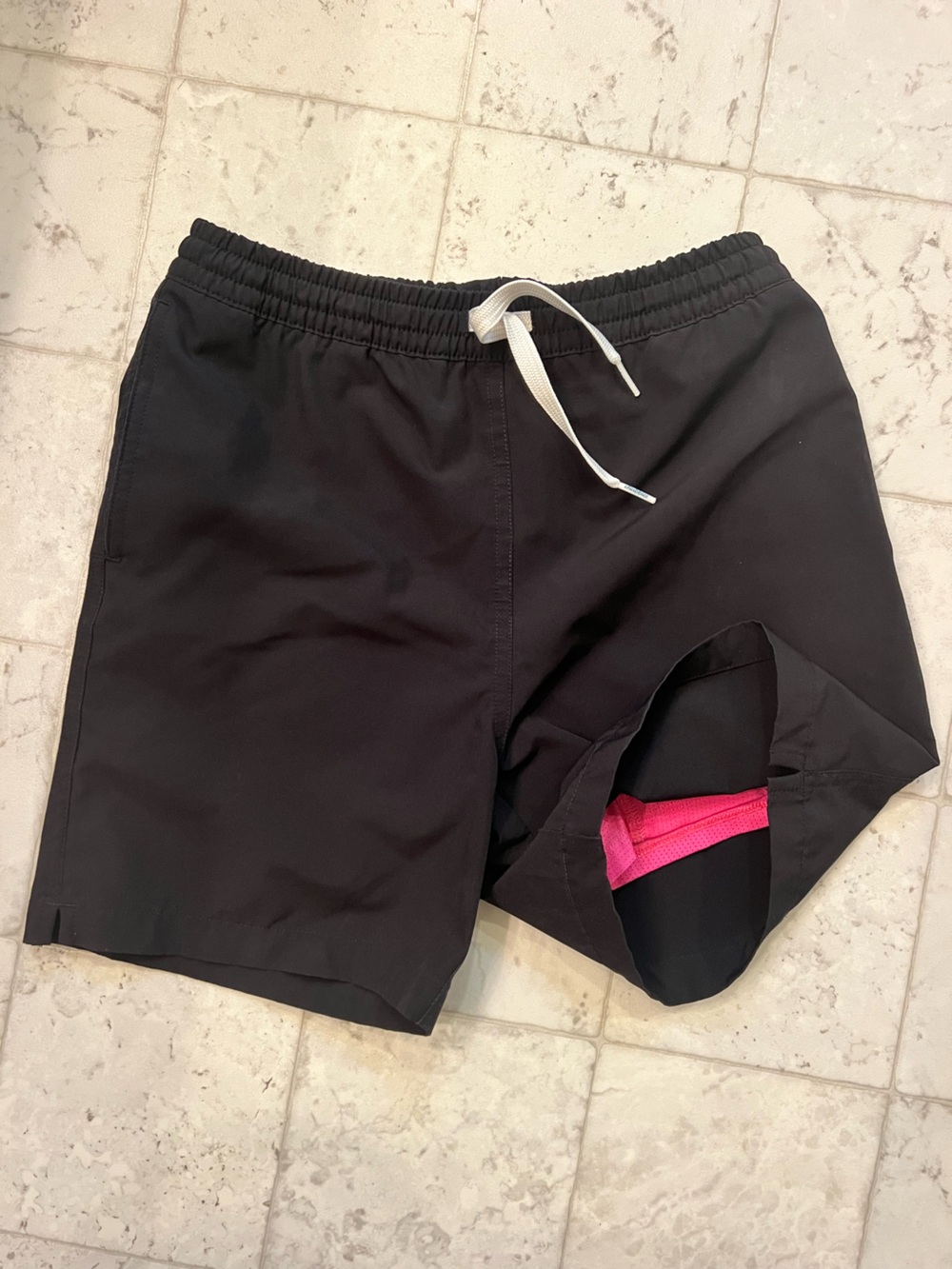 Chubbies Kids Swim Trunks - Black with Pink Liner Sz Medium 10/12